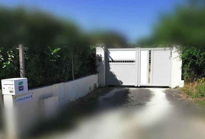 Location de vacances pour 2 personnes, avec vue ainsi que piscine et jardin à Saint-Péray - 3