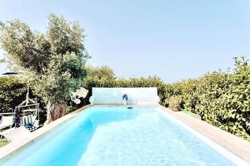 Villa pour 6 personnes, avec jardin ainsi que piscine et vue à Polignano a Mare