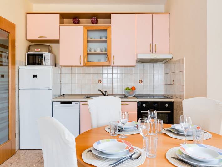 Ferienwohnung für 3 Personen, mit Balkon und Garten in Obrovac - 3