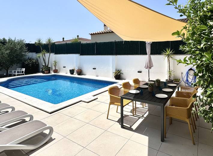 Casa rural para 8 personas, con Terraza y Jardín en Ventalló - 3