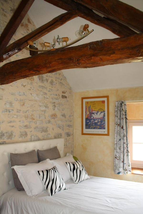 Maison d’hôte pour 2 personnes, avec jardin et vue à Vertrieu - 4
