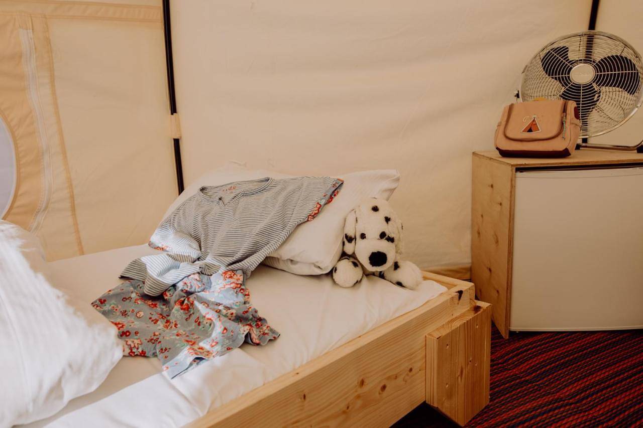 Glampingresort raus am see in Spaden in Spaden, Schiffdorf