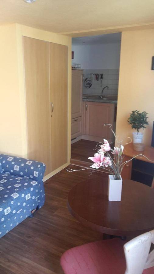 Ferienwohnung für 2 Personen, mit Terrasse in Mahlzow - 4