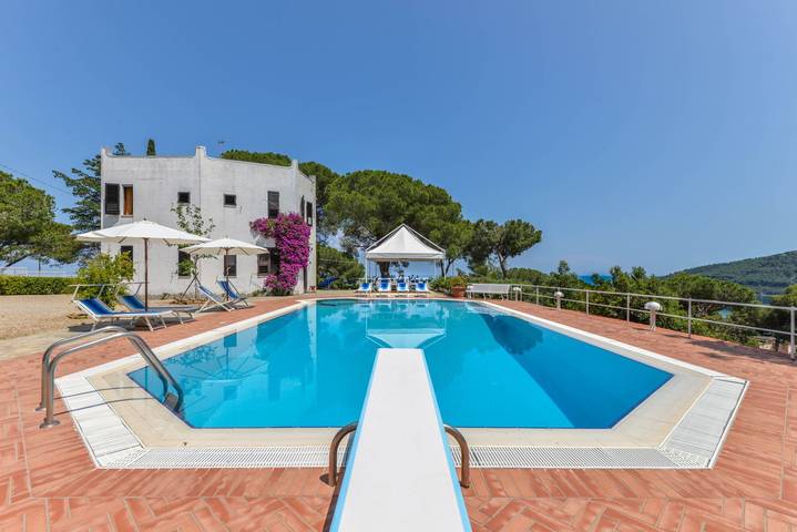 Villa con piscina per 12 persone, con Giardino e Piscina sull' Isola d'Elba