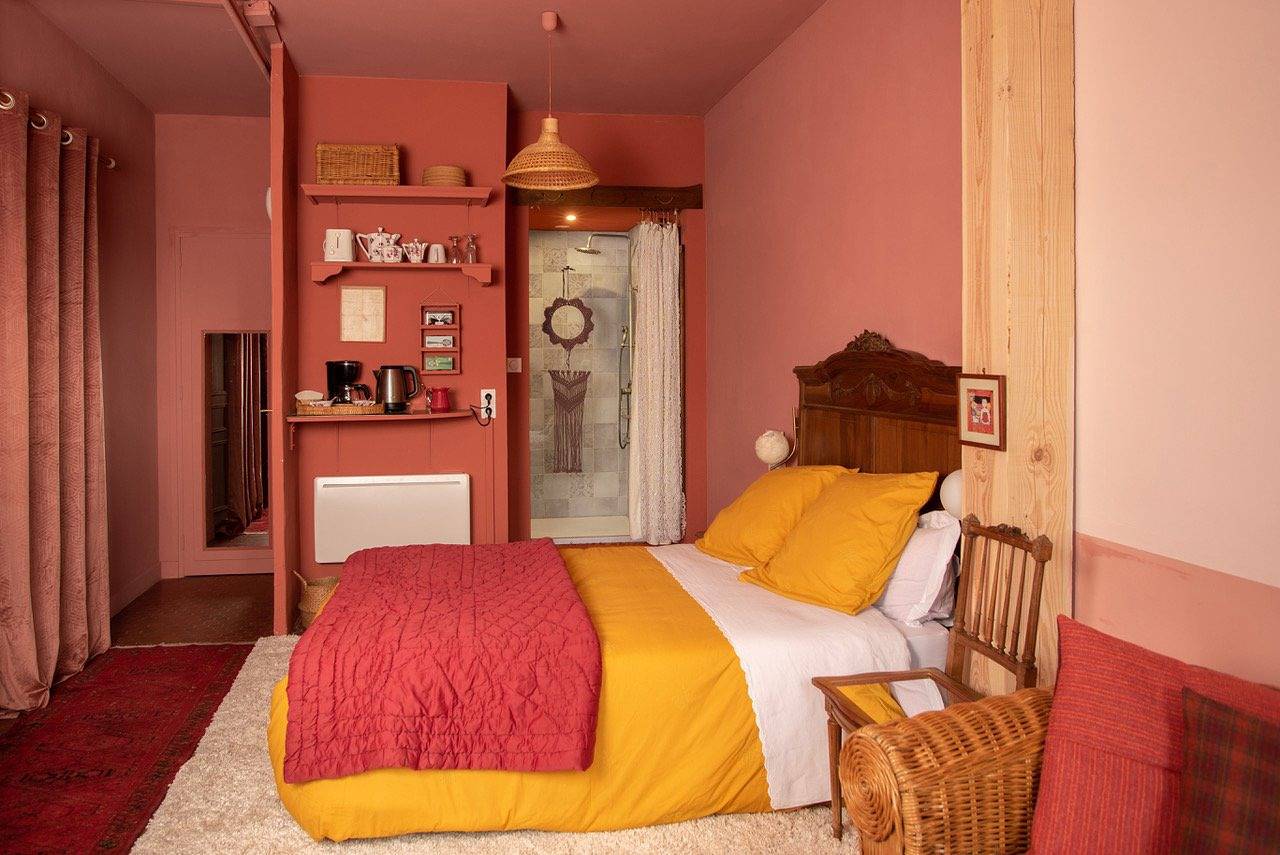 Chambre indépendante en rez-de-jardin - Chambre in Murat-le-Quaire, Parc naturel régional des Volcans d'Auvergne
