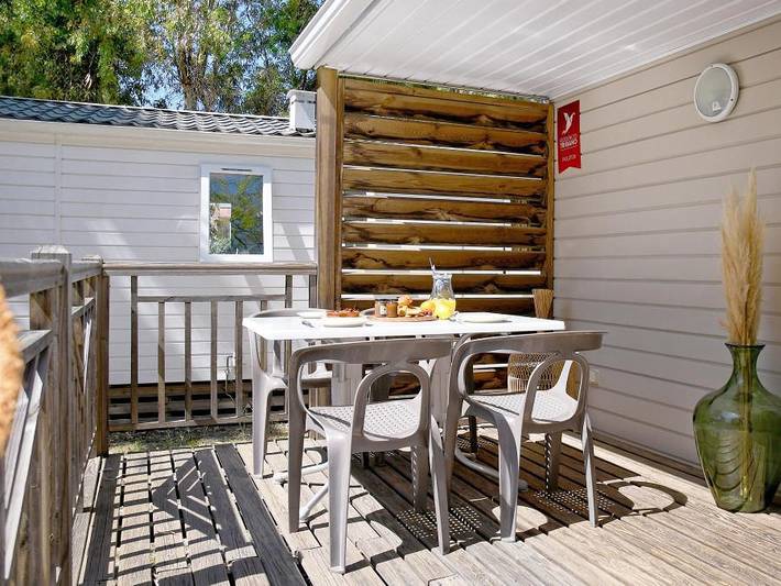 Camping für 4 Personen, mit Terrasse und Kinderpool in Calvi - 3