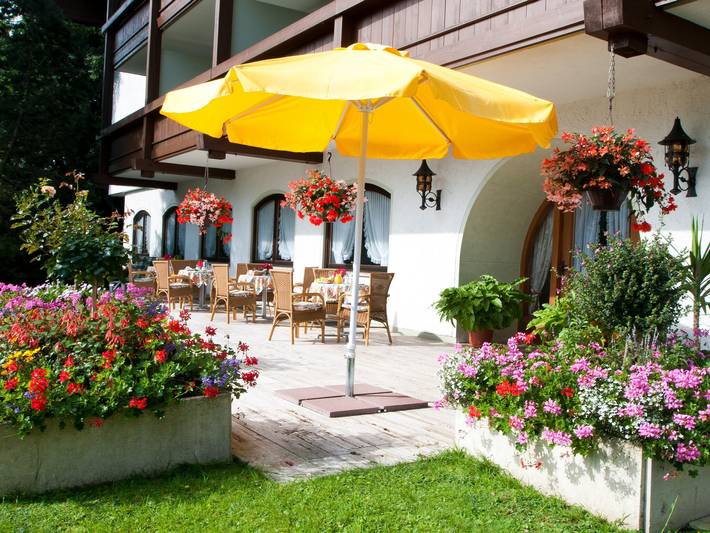 Hotel-Gasthof Sperrer - Einzelzimmer ca. 14 m² mit Dusche, Wc, Tv, Safe, zum Teil mit Balkon in Grassau, Chiemsee