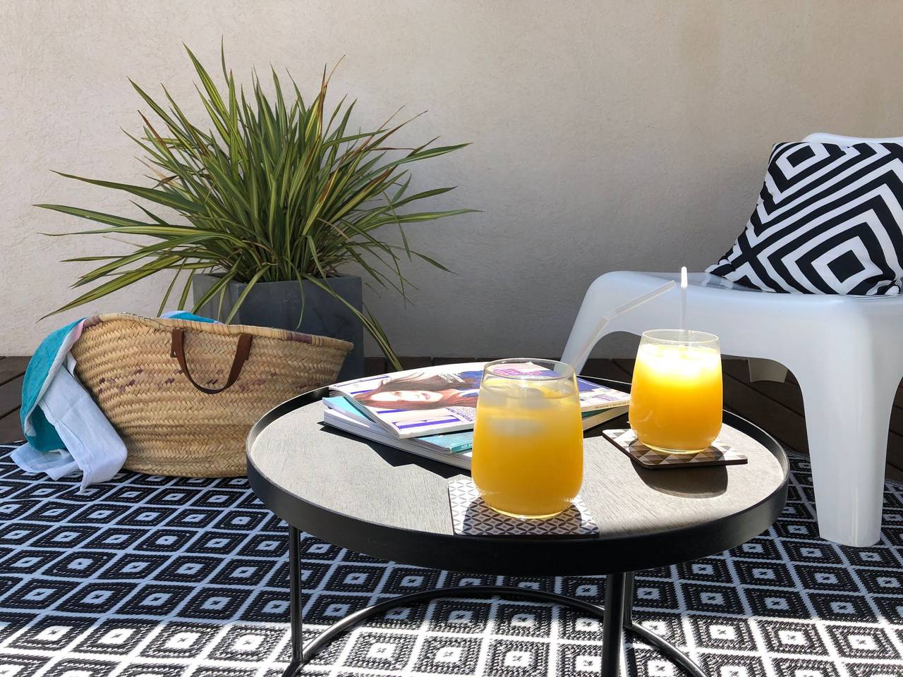 Eine kleine Ecke der Provence. Privater beheizter Pool in Istres, Istres region