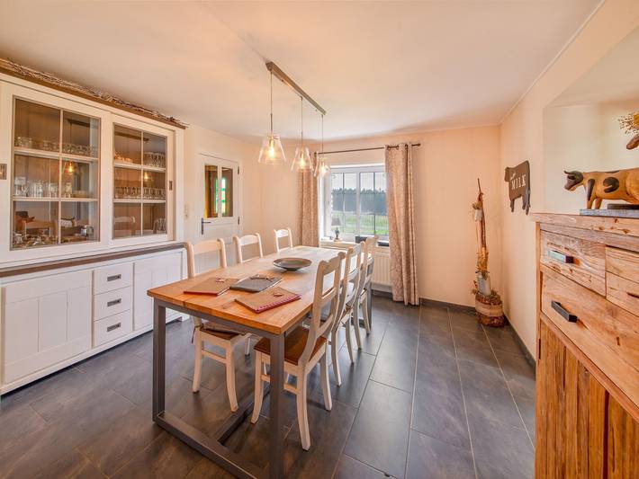 Location de vacances pour 14 personnes, avec jardin ainsi que sauna et piscine à Bastogne - 3