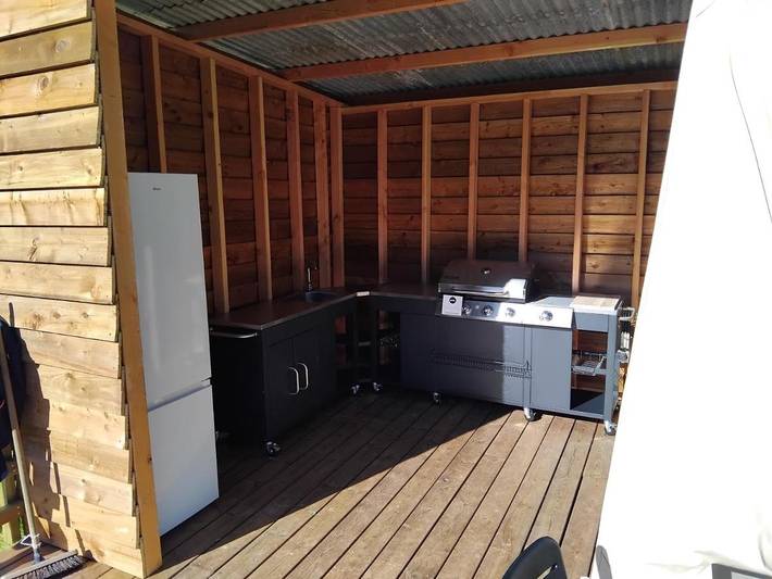 Gîte pour 4 personnes, avec Balcon et Terrasse ainsi que Jardin et Vue sur le lac à Savignac-Lédrier - 3