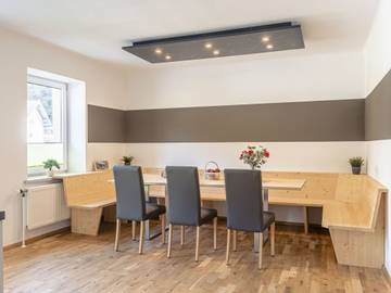 Ferienwohnung für 12 Personen, mit Sauna und Balkon, mit Haustier in Eisenerz