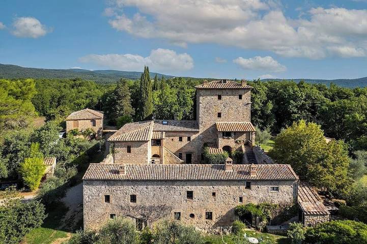 Castello per 22 persone, con giardino in Toscana