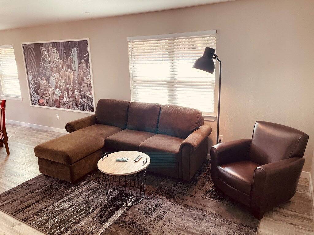 \"Modern Contemporary\" (912)Walk to Atnt - Globe Life -Texas Live and more!! in Arlington, Tarrant County