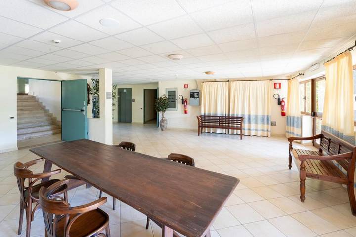 Hôtel pour 3 personnes, avec sauna et jacuzzi ainsi que piscine et jardin à Arborea - 3