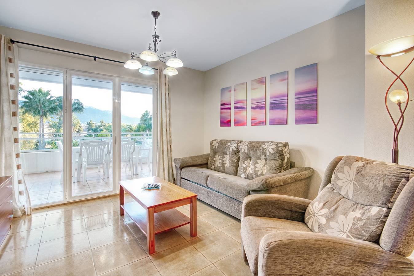 Ganze Wohnung, Ferienwohnung "Puerto Romano" mit Bergblick, Gemeinschaftspool und Wlan in Las Marinas, Dénia