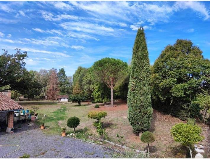 Location de vacances pour 2 personnes, avec vue et terrasse à Lempaut - 2