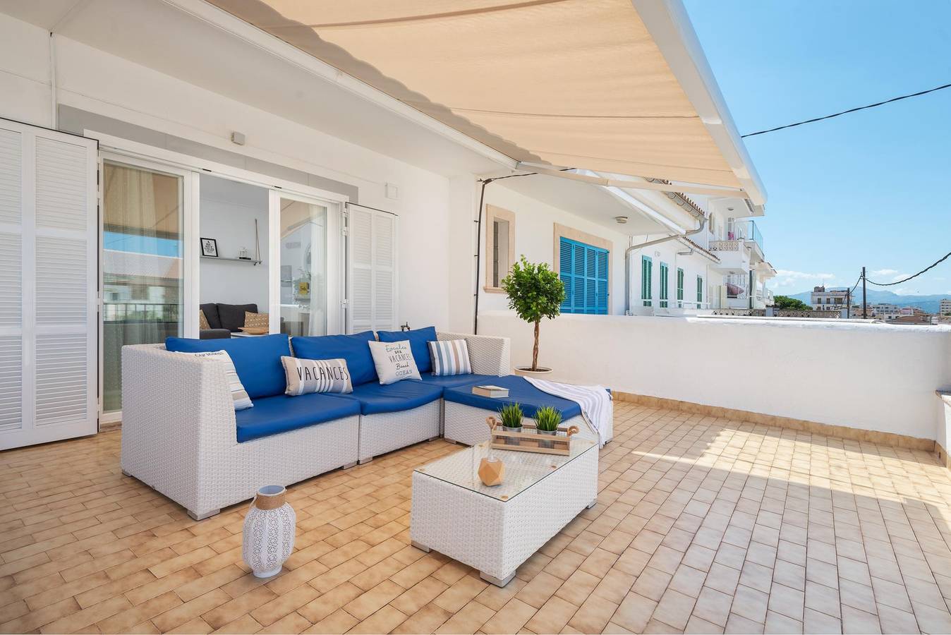 Sunset Village - Beautiful holiday home with several terraces, barbecue and 500 meters from the beach Free Wifi in Can Picafort, Santa Margalida