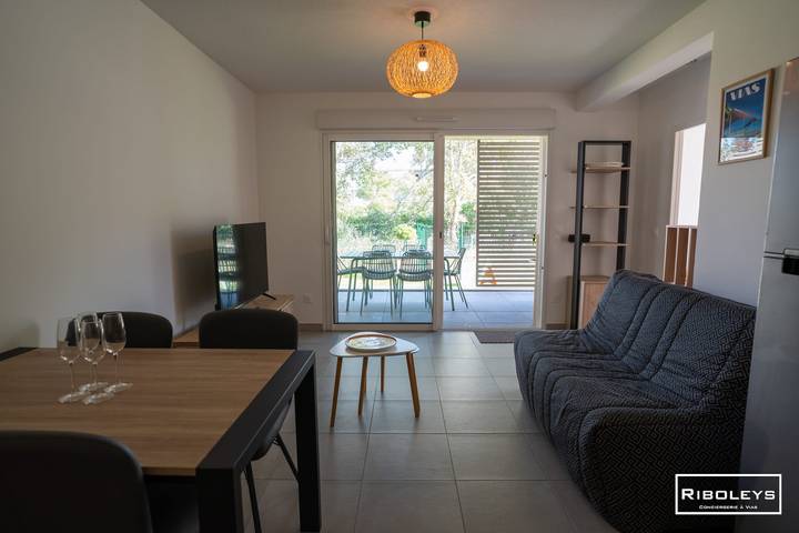 Gîte pour 6 personnes, avec jardin, adapté aux familles dans Plage de la Farinette - 2