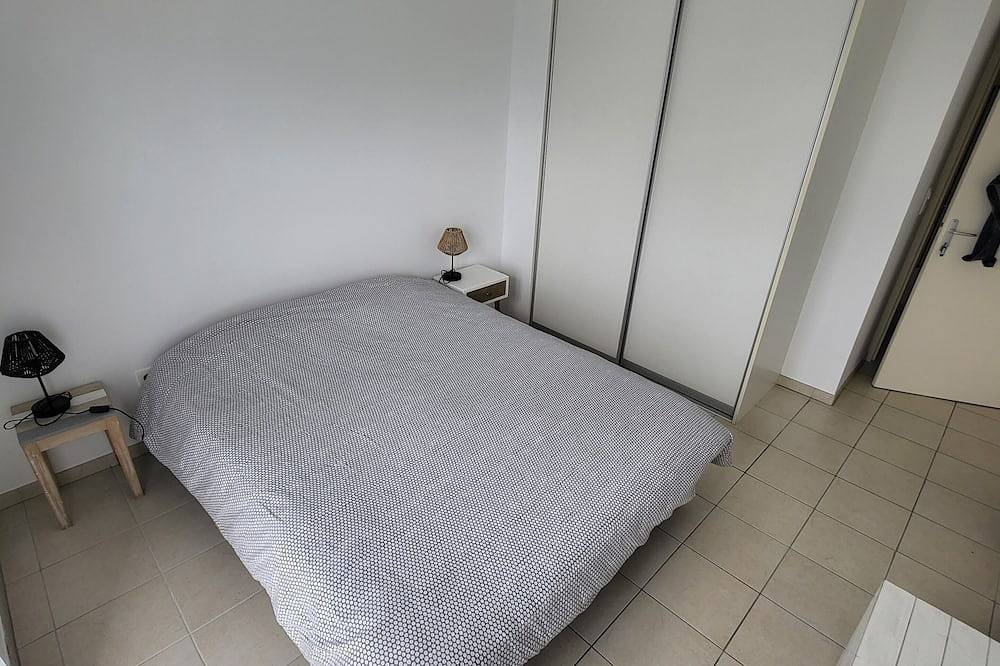 Appartement entier, Logement avec terrasse et jardin . in Piriac-sur-Mer, Côte d'Amour
