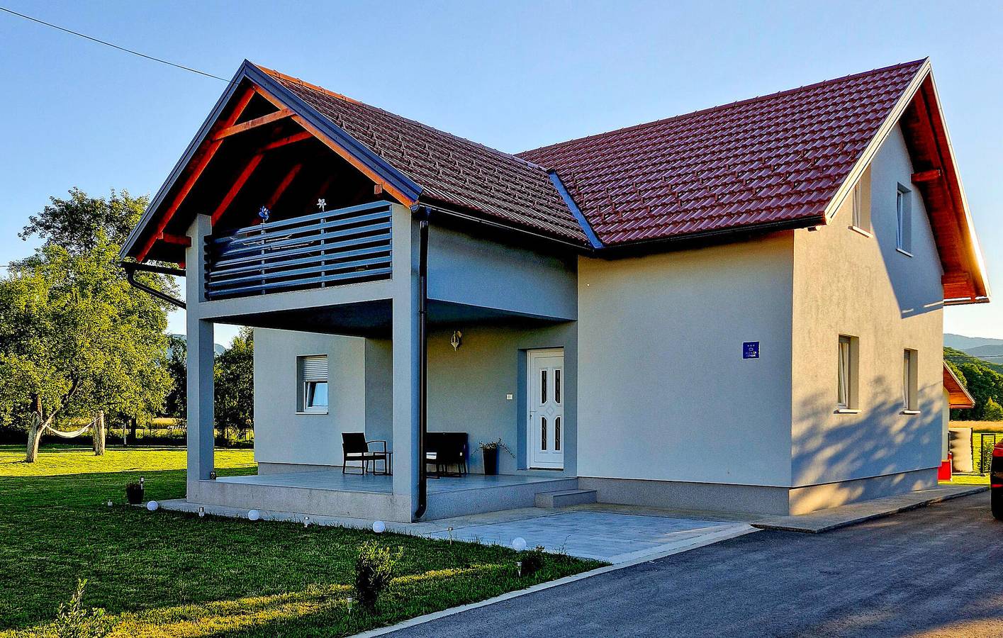 Vakantiehuis voor 8 personen met tuin in Gospić, Lika-Senj