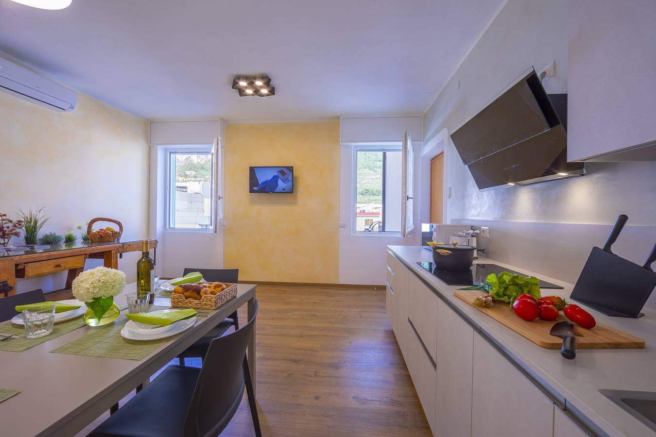 Entire apartment, Appartamento Bianca Gemma in Riva del Garda, Garda Mountains