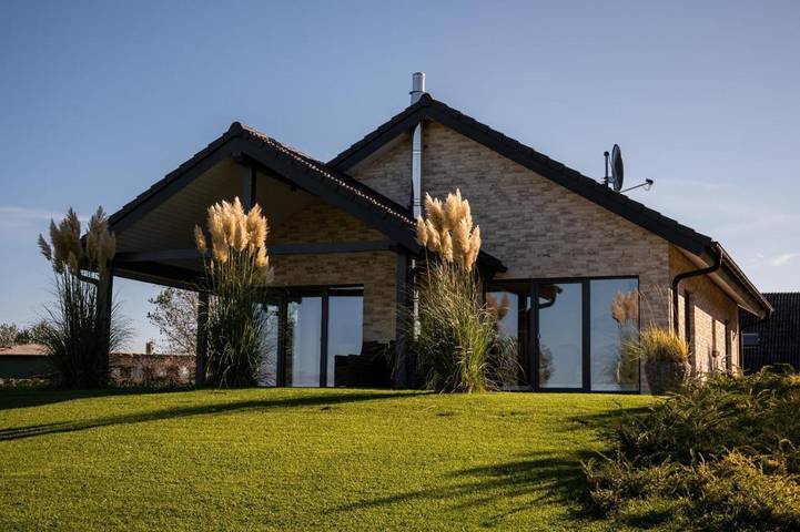 Ferienhaus für 4 Personen, mit Terrasse und Garten sowie Sauna und Seeblick in Niesgrau - 3