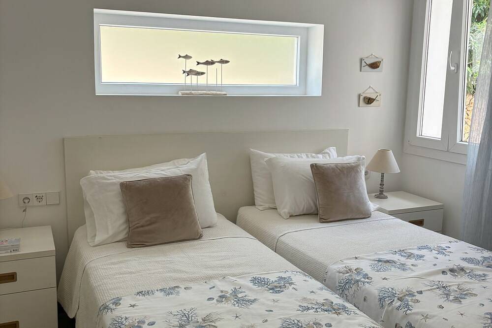 B5 Villa Sueños - Private pool, sea views, and only a short walk to the beach! in Santo Tomas, Es Migjorn Gran