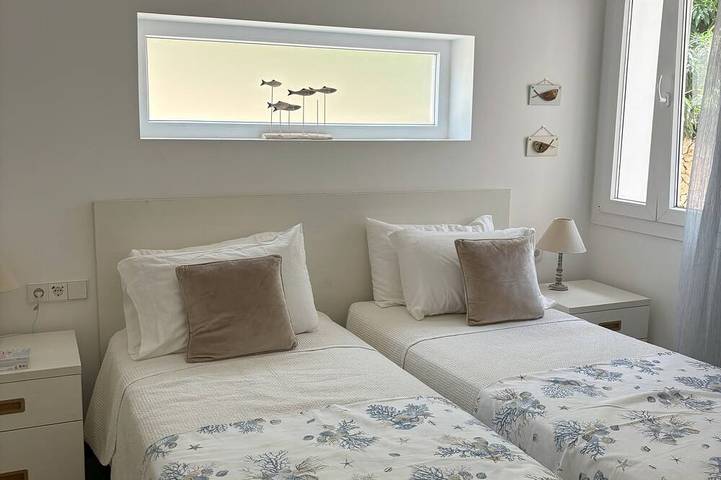 B5 Villa Sueños - Private pool, sea views, and only a short walk to the beach! in Santo Tomas, Es Migjorn Gran