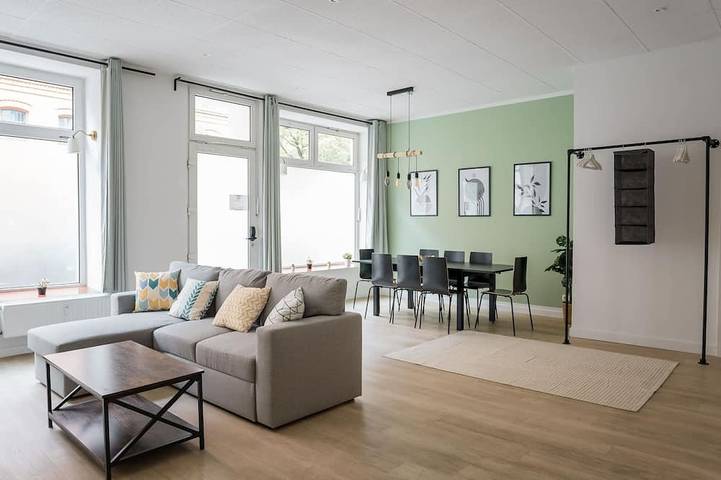 Ferienwohnung für 10 Personen in Prenzlauer Berg Berlin