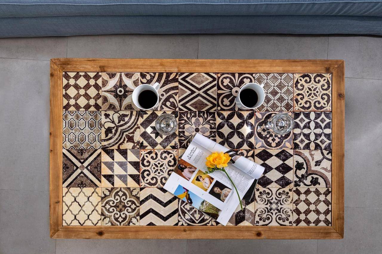Adamant Suites in Thera, Santorin
