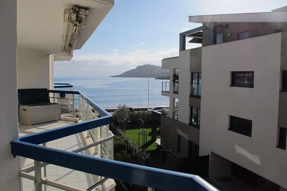 Ganze Wohnung, Superbe appartement studio cabine au bord de la plage in Agay, Saint-Raphaël