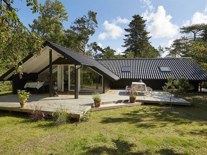 Ferieudlejning for 6 personer, med terrasse i Smidstrup