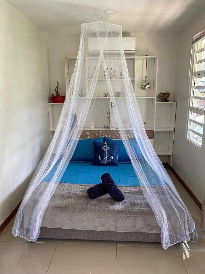 Location de vacances pour 2 personnes, avec jardin ainsi que piscine et terrasse dans Taravao - 2