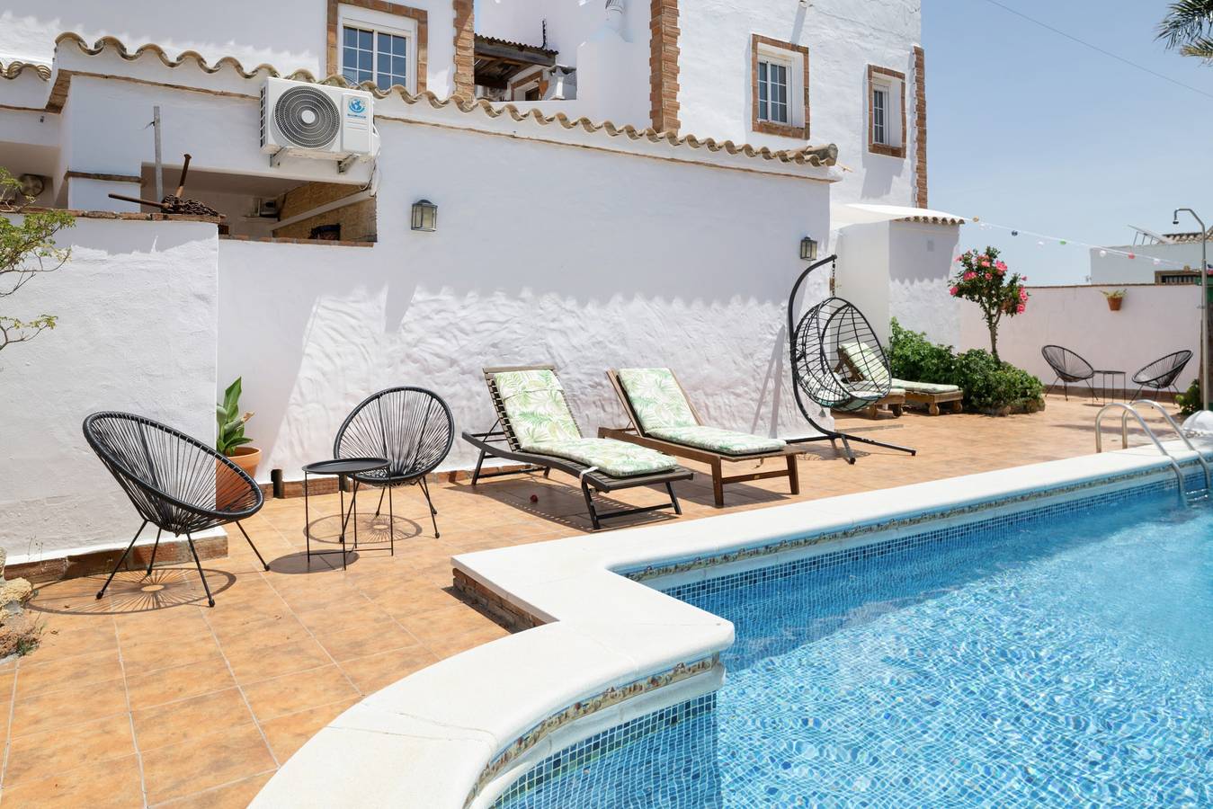 Apartamento inteiro, Desfrutem Conil perto do mar com piscina e churrasqueira – Apartamento 2 na Villa Mayo in Conil de la Frontera, Costa de la luz
