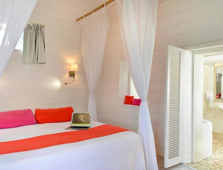 Hôtel pour 4 personnes, avec piscine ainsi que sauna et jardin à Chitenay - 3