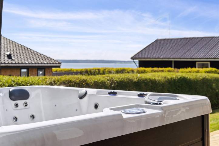 Ferienhaus für 6 Personen, mit Garten und Whirlpool in Pøt Strandby - 2