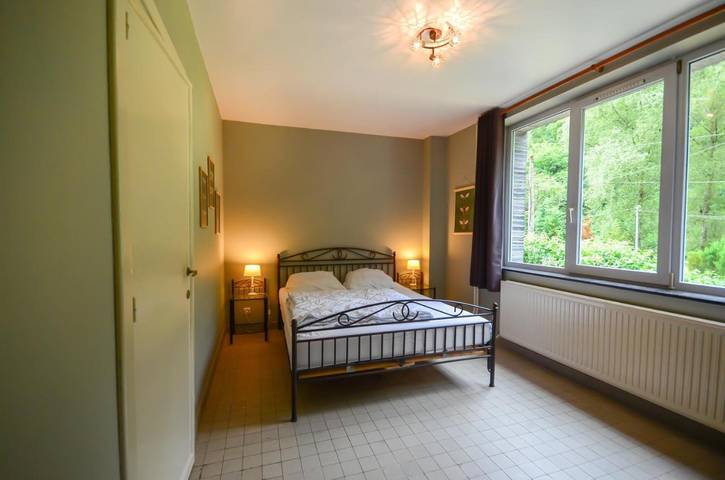 Gîte pour 5 personnes, avec jardin et vue à Bohan - 3