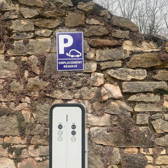 Gîte pour 3 personnes, avec jardin et jacuzzi ainsi que sauna et piscine, adapté aux familles à Cuzance - 2