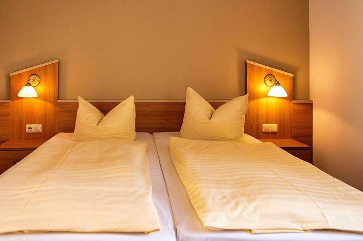 Bauernhof für 2 Personen, mit Sauna und Terrasse sowie Pool in Mecklenburg-Schwerin - 2