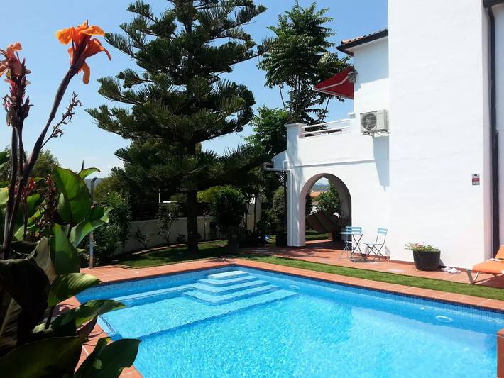 Casa rural para 8 personas, con jardín y piscina en Vendrell