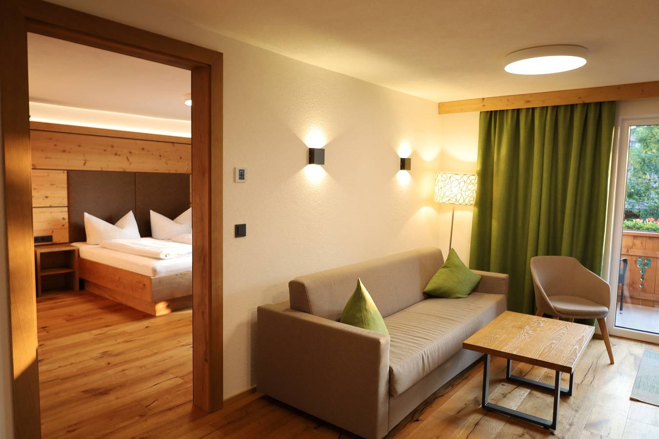 Ganze Ferienwohnung, Appartement Strolz - Kohlberg 306 in Bichlbach, Ammergauer Alpen (Österreich)
