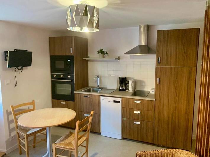 Location de vacances pour 3 personnes, avec terrasse à Pupillin - 4