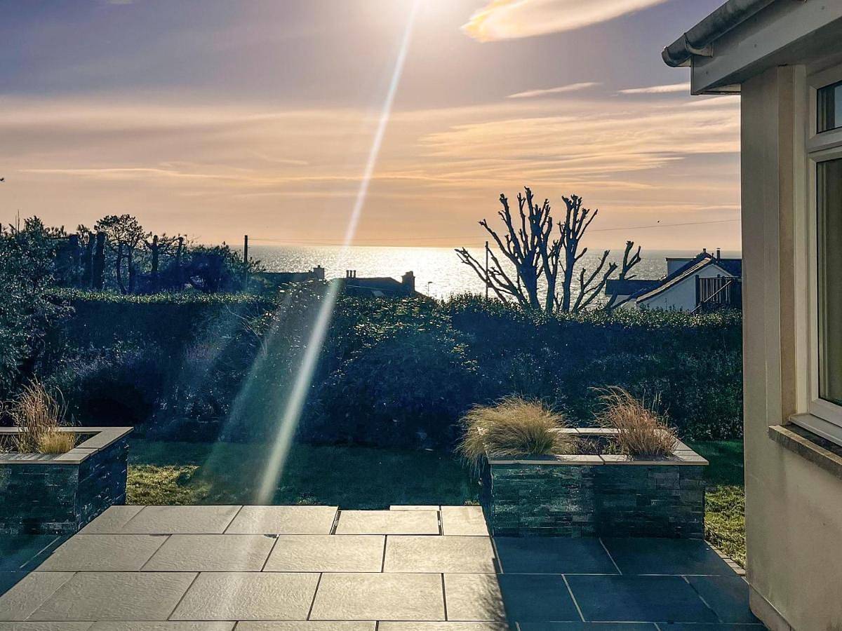 Five-Bedroom Holiday Home in Portpatrick, Dumfries and Galloway