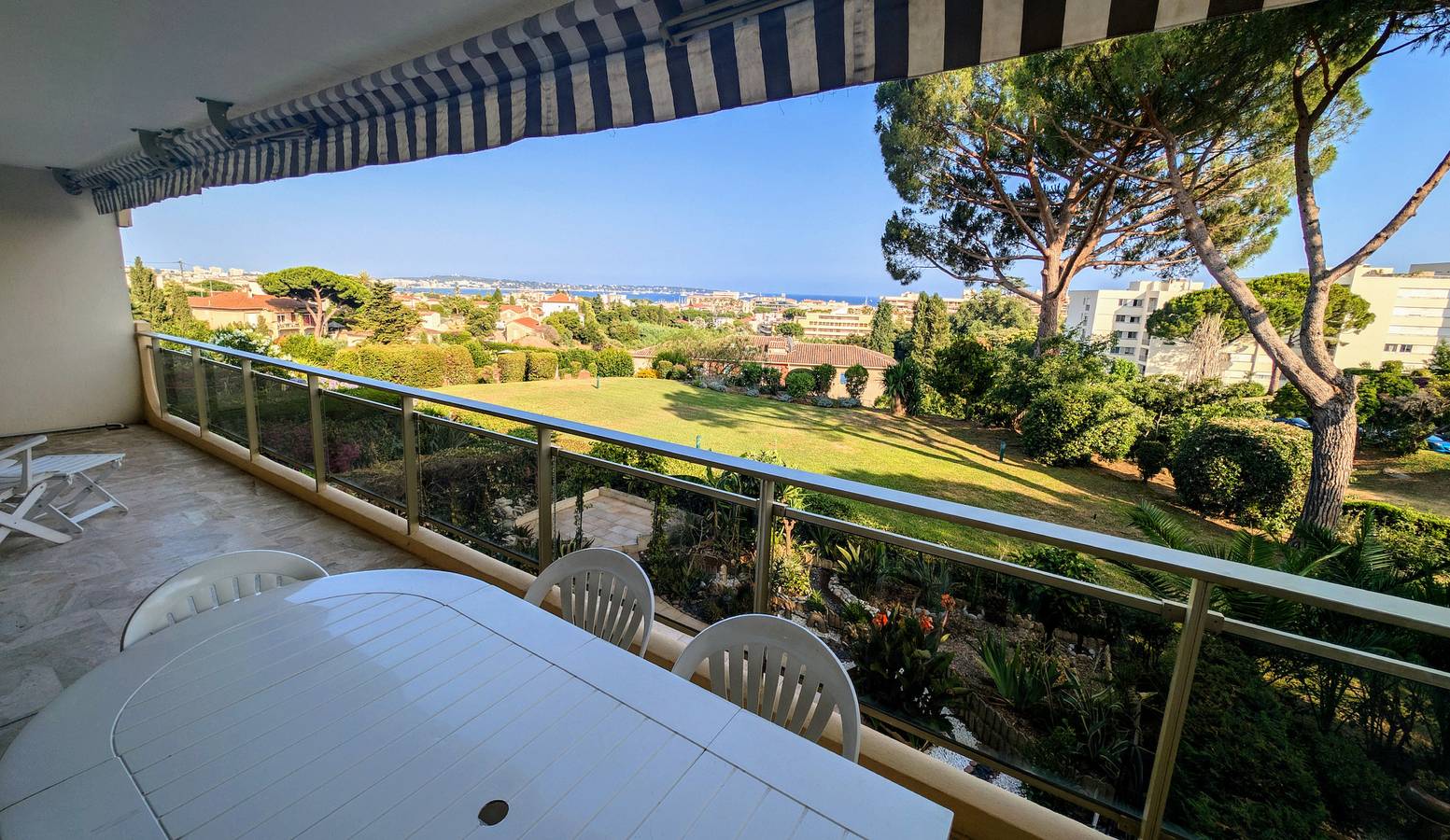 Ganze Wohnung, Ref Colline by Palmes d'Or Properties in Vallauris, Cannes und Umgebung