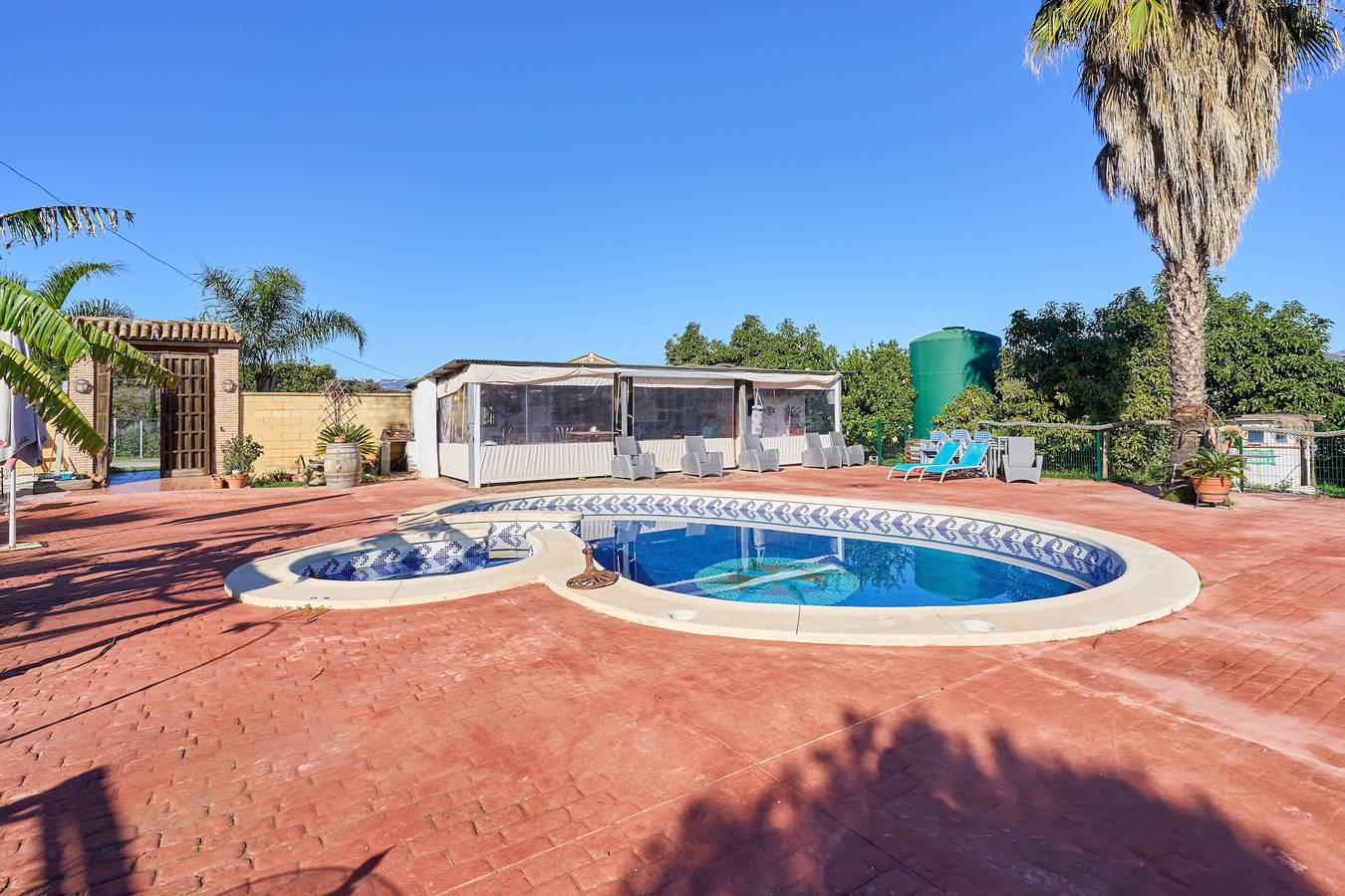 Cortijo Palomo: Landhaus mit privatem Pool und Bergblick in Vélez-Málaga, Costa del Sol