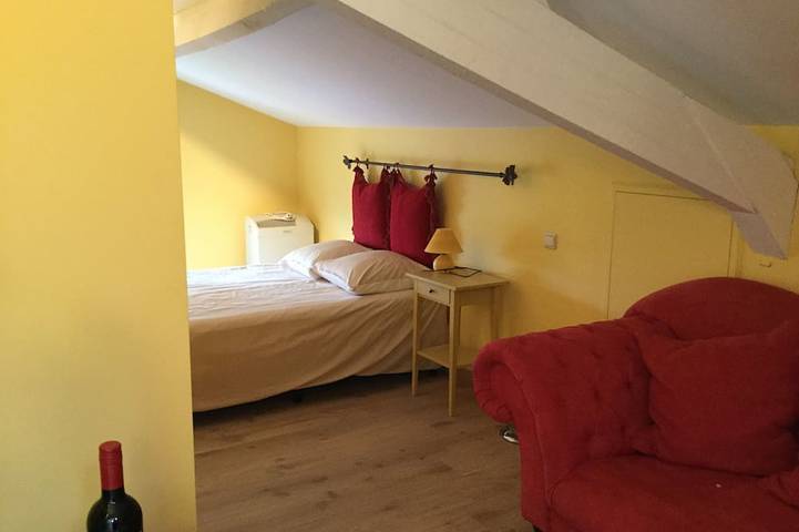 Location de vacances pour 6 personnes, avec jardin ainsi que piscine et terrasse à Saint-Pey-de-Castets - 3