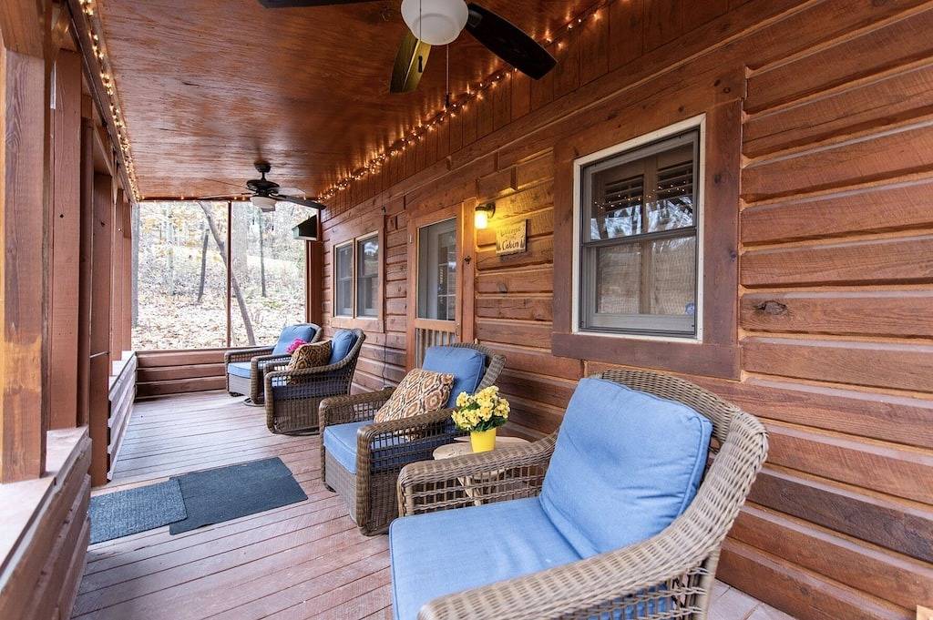 Swim Spa - Shaded Wooded Cabin 2 Meilen zum See- / Parkeingang nutzen Sie unseren Parkpass! in Patoka Lake