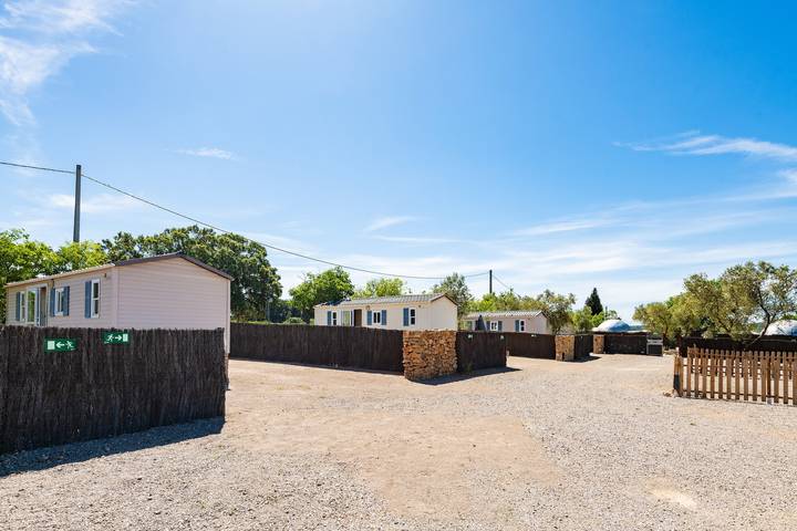 Mobilheim '243' mit Bergblick, Wi-Fi und Klimaanlage in Tírig, Castellón Provinz
