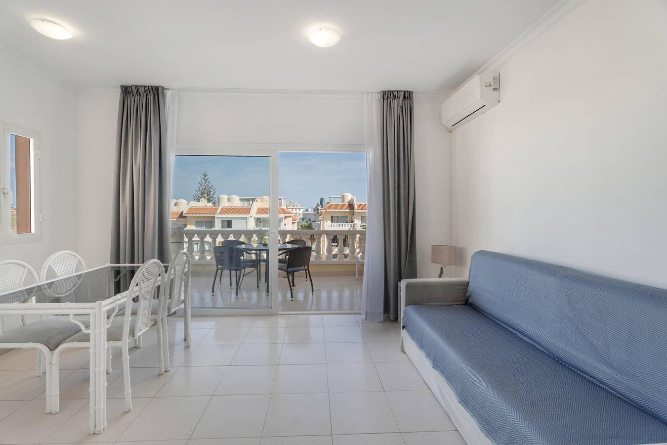 Ganze Wohnung, Ferienwohnung 'Michelangelo Resort 212' mit Gemeinschaftspool, Gemeinschaftsgarten und Klimaanlage in Las Adelfas, San Miguel de Abona