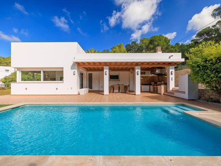 Ferienhaus für 7 Personen, mit Terrasse und Garten sowie Pool in Cala Vedella